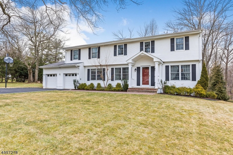 5 Crest Rd, New Providence, NJ 07974 - photo 1