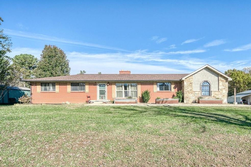 8597 Chaffin Rd, Baxter, TN 38544 - photo 1