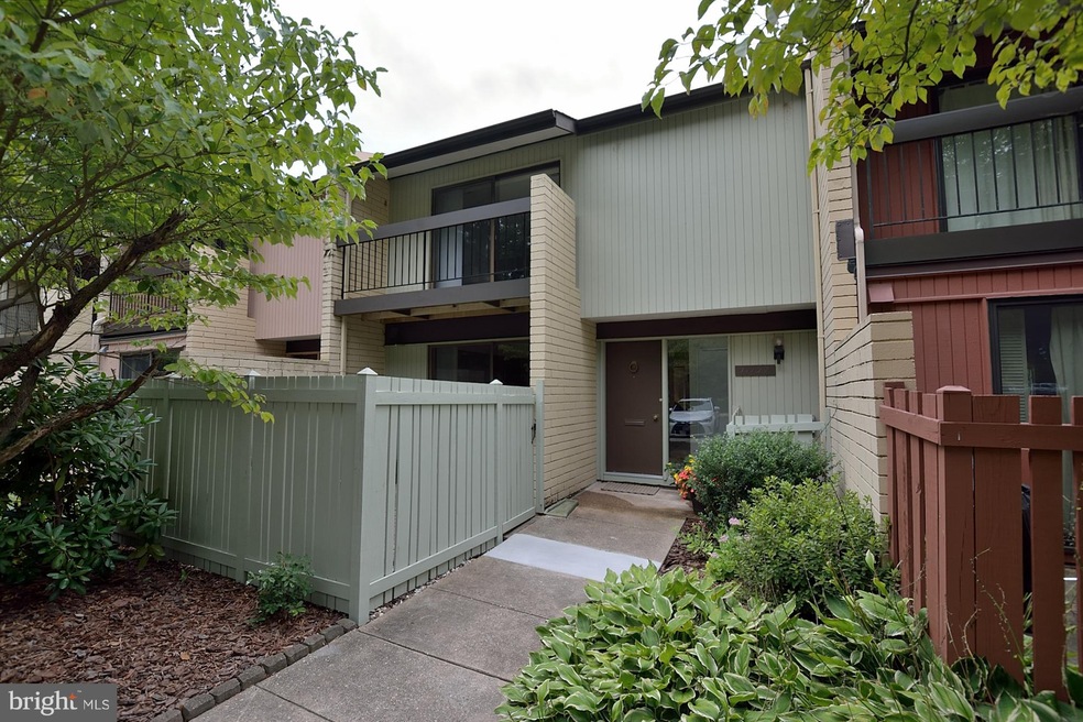 11137 Saffold Way, Reston, VA 20190 - photo 1