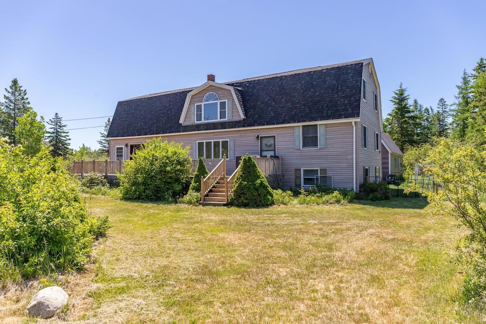 265 U S 1, Pembroke, ME 04666 - photo 1