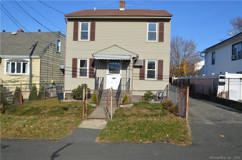 19 Spruce St, Norwalk, CT 06850 - photo 1