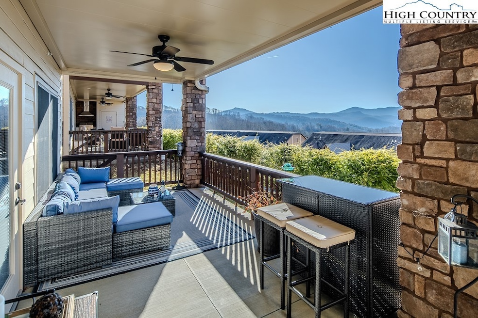 172 Vistas Way unit 1A, Banner Elk, NC 28604 - photo 1