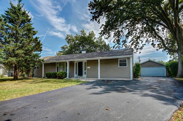 17827 Baker Ct, Country Club Hills, IL 60478 - photo 1