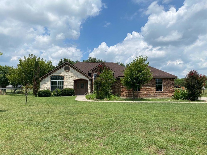 123 Fossil Rock Dr, Azle, TX 76020 - photo 1