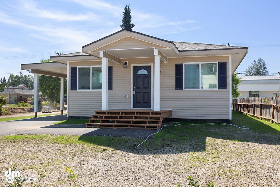 Exterior Front MS_82810-SMALL