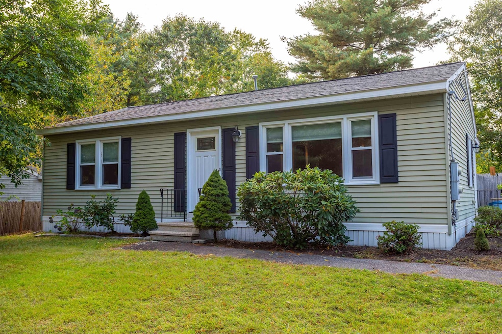 6 Erie Cir, Nashua, NH 03062 - photo 1