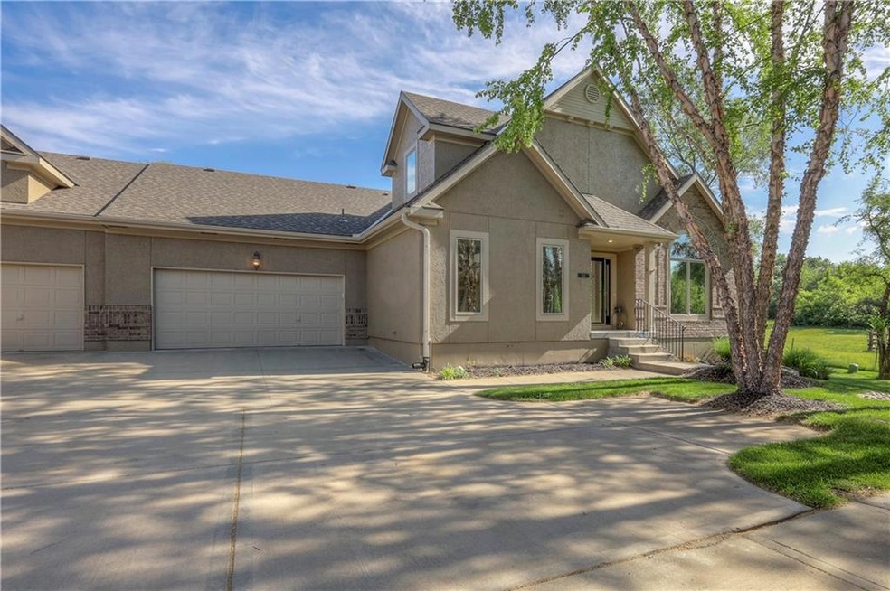 7311 Legler St, Shawnee, KS 66217 - photo 1