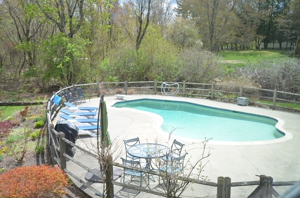 191 S Main St, Sherborn, MA 01770 - photo 1