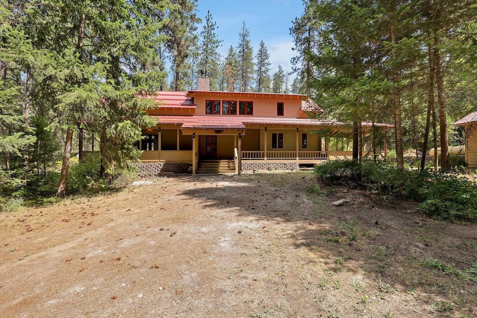 For Sale $899,000 • Co-Listing Agent