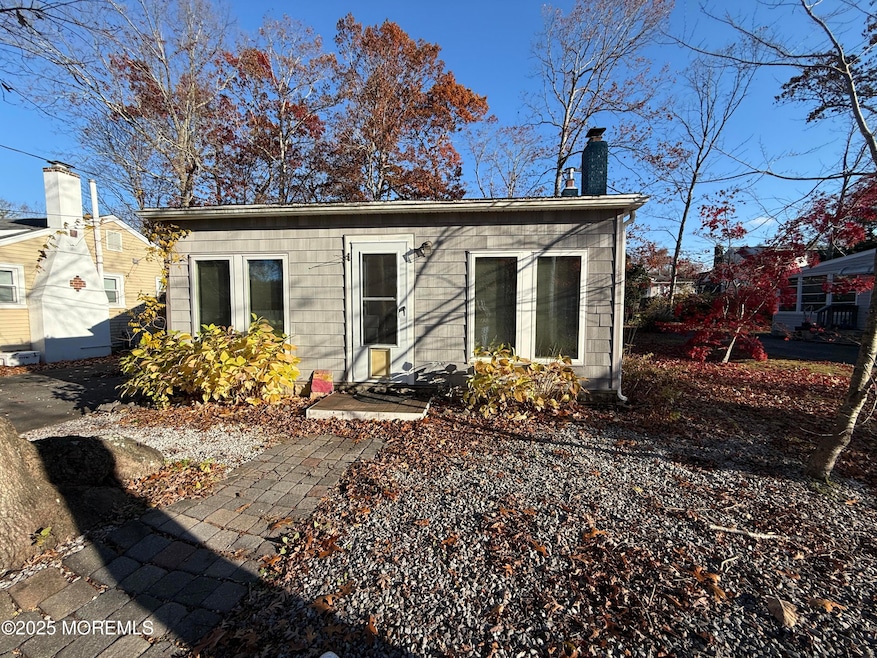 930 Tappan St, Forked River, NJ 08731 - photo 1