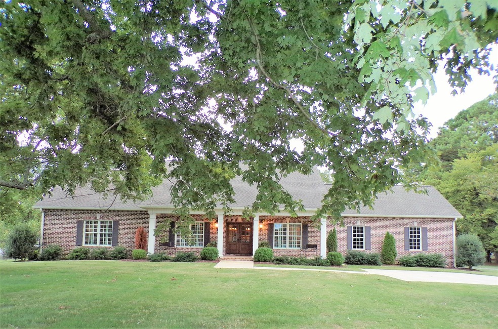 1035 Union St, Shelbyville, TN 37160 - photo 1