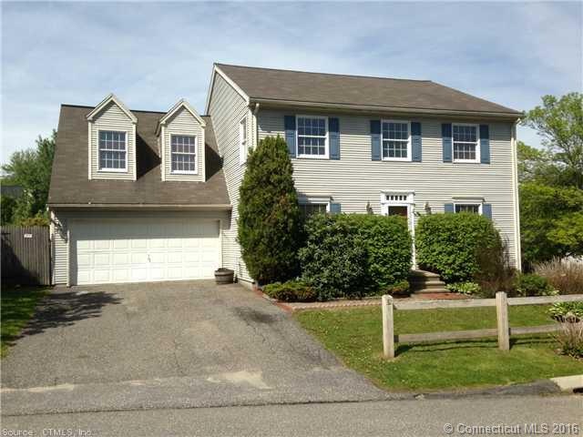 Front Elevation with privacy hedges!