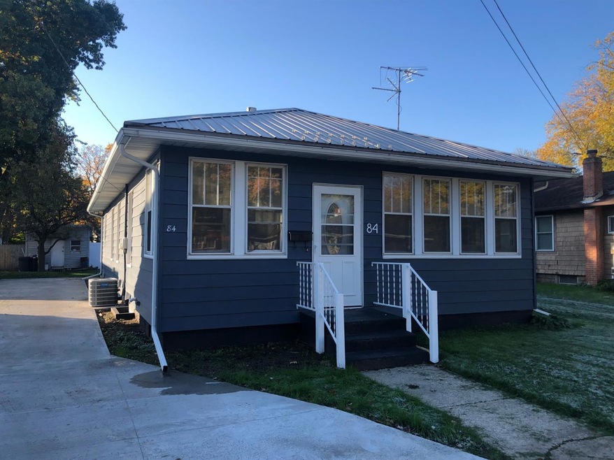 84 Lansing St, La Porte, IN 46350 - photo 1