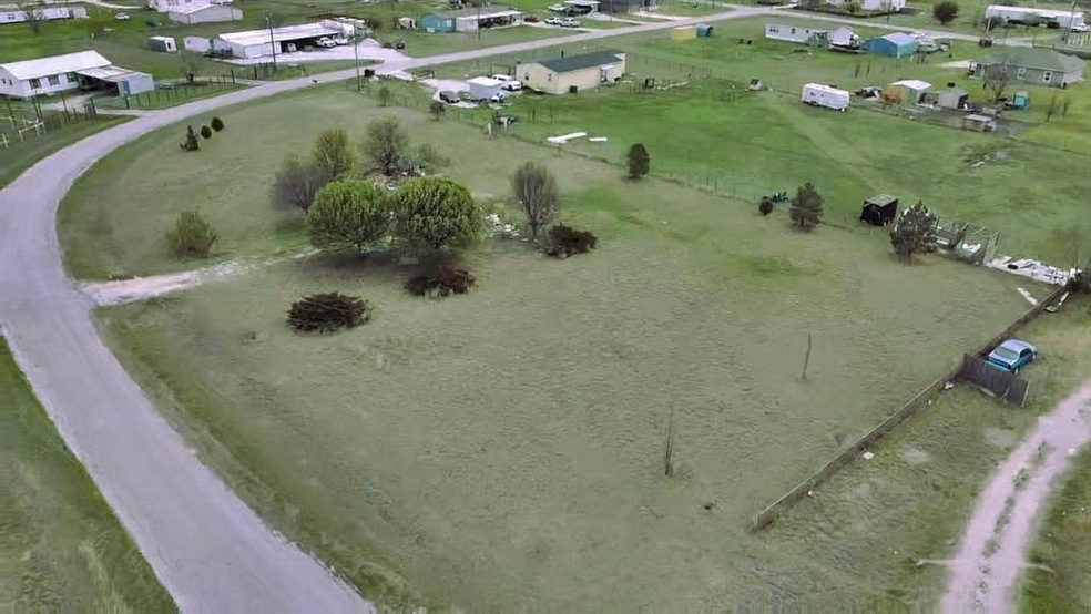 8317 Alston Ct, Joshua, TX 76058 - photo 1