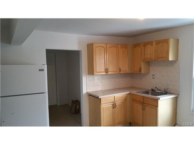 63 Trowel St unit B, Bridgeport, CT 06607 - photo 1