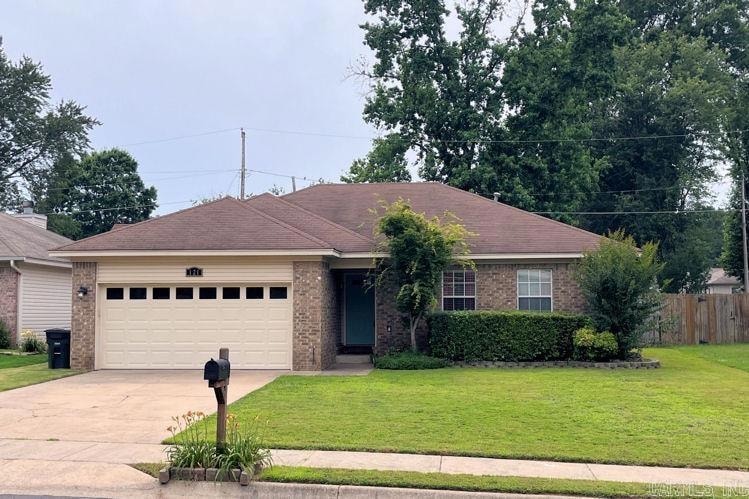 121 Plumdale Dr, Sherwood, AR 72120 - photo 1