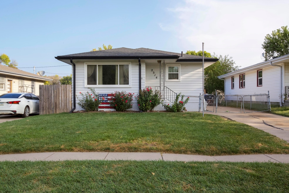 2314 Ave H