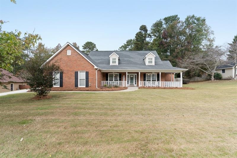 2850 Ashton Tree Ct, Dacula, GA 30019 - photo 1