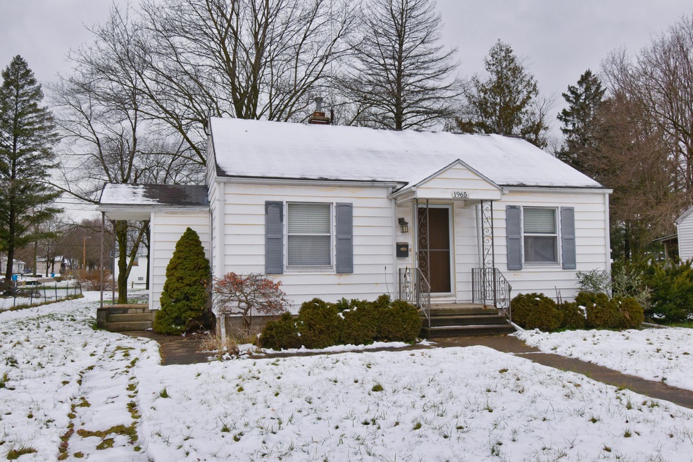 1965 Lewis Dr, Niles, MI 49120 - photo 1