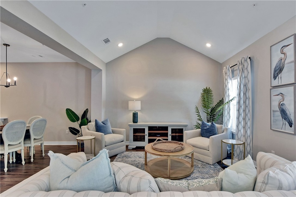 For Sale $309,990 • Co-Listing Agent