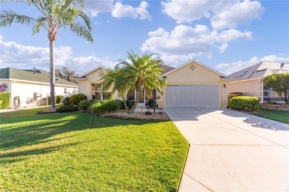 7138 SE 173rd Arlington Loop, The Villages, FL 32162 - photo 1