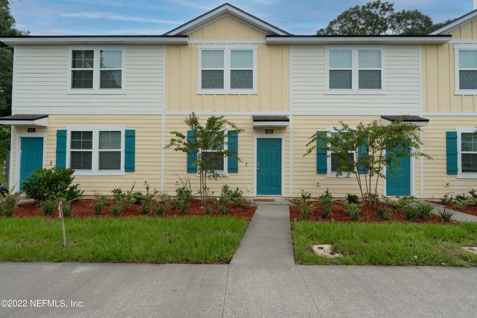 889 Gate Run Rd, Jacksonville, FL 32211 - photo 1
