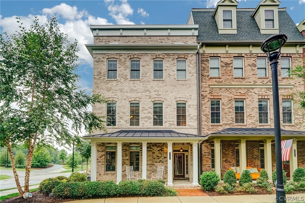 Front Elevation (End-Unit)