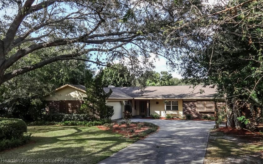 121 Sirena Dr, Lake Placid, FL 33852 - photo 1