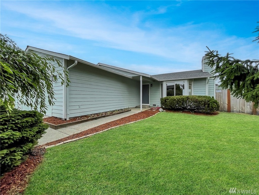 27231 Manor Place NW, Stanwood, WA 98292 - photo 1