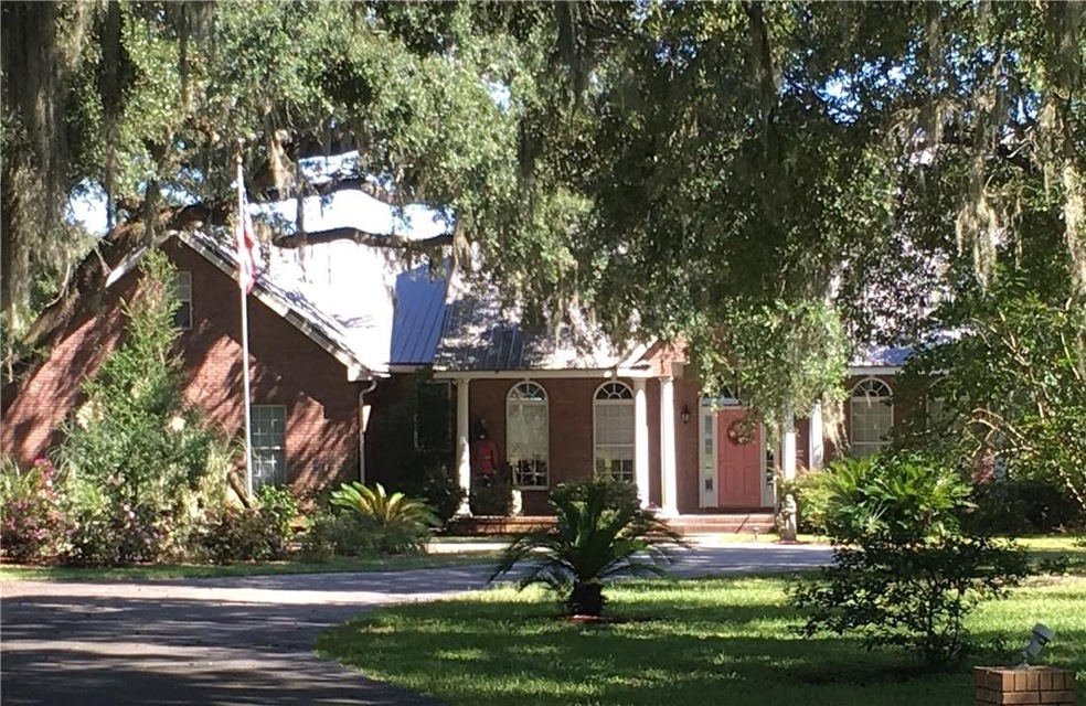 1056 Bob Wagner Ln SE, Darien, GA 31305 - photo 1