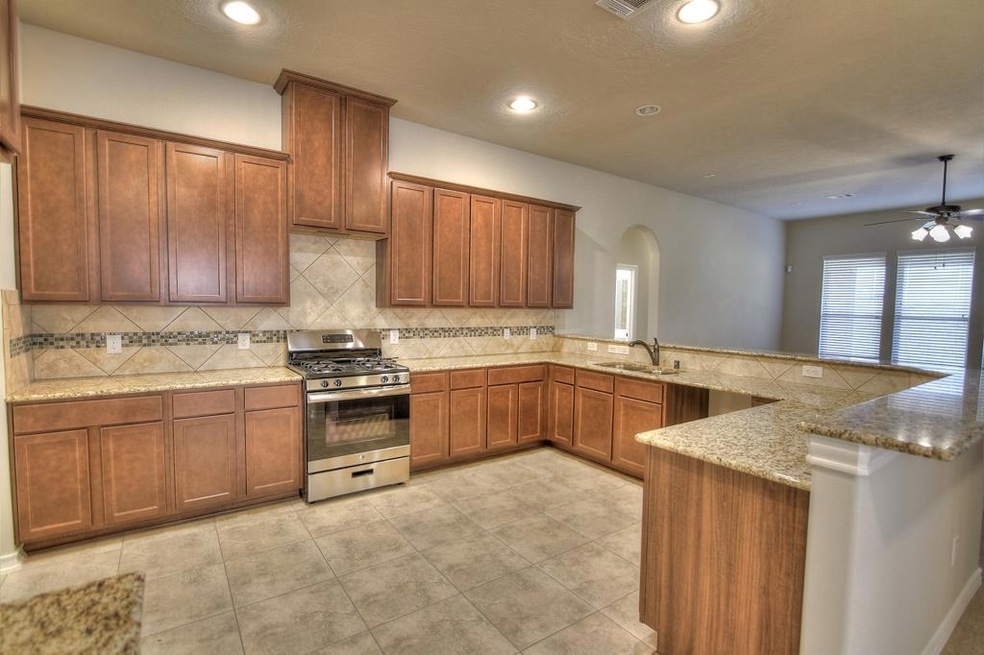 2210 Dama Dr, Rosenberg, TX 77471 - photo 1