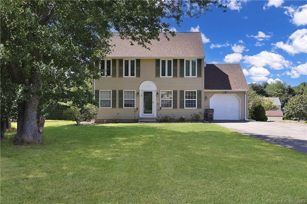 68 Bentley Dr, Manchester, CT 06042 - photo 1