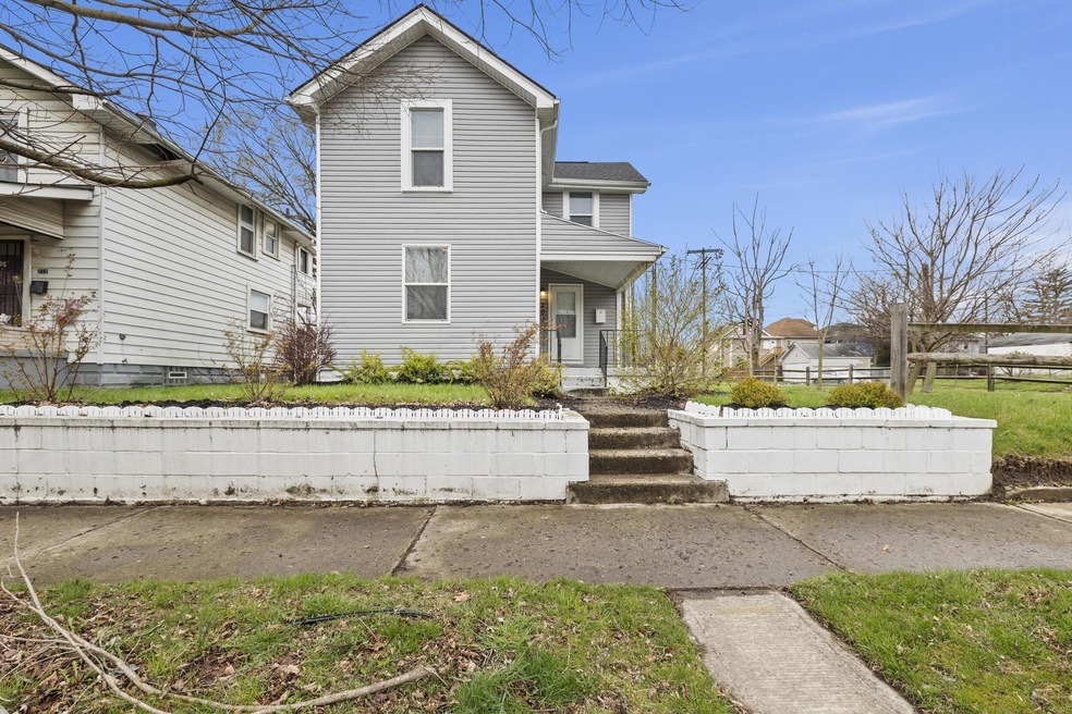 Front 01_205 S Wayne Ave