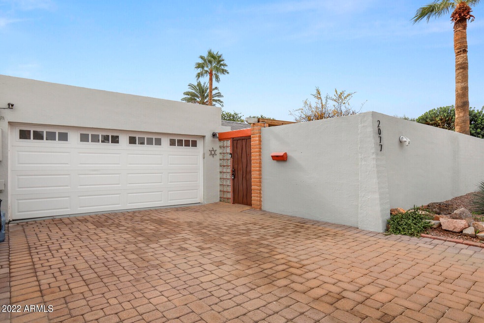 2077 E Alameda Dr, Tempe, AZ 85282 - photo 1