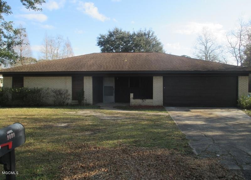 9608 Donchester Cir, Moss Point, MS 39562 - photo 1