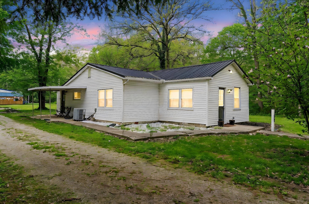 1196 Trego Creek Rd, Chillicothe, OH 45601 - photo 1