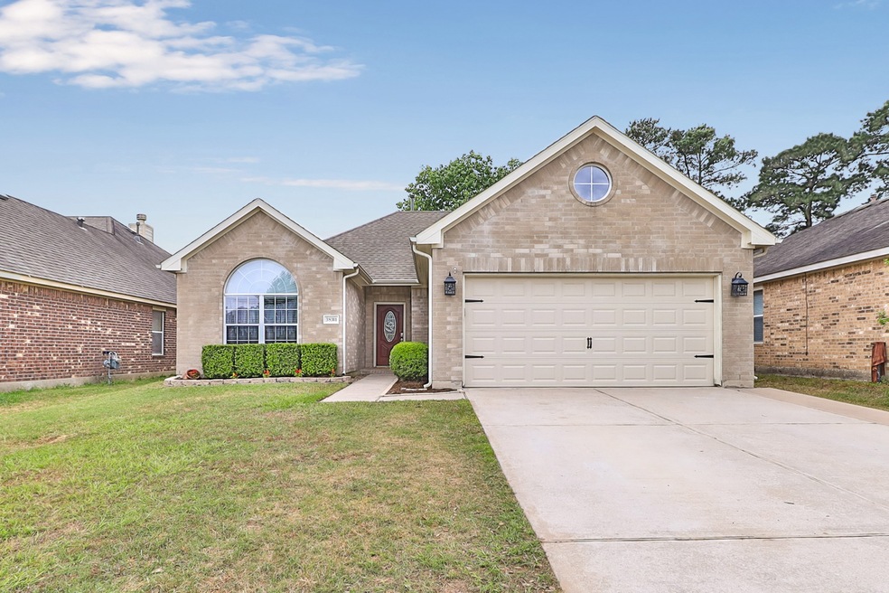 38311 E Sulphur Creek Dr, Magnolia, TX 77355 - photo 1