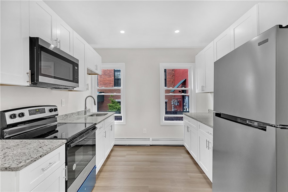 196 Benefit St unit 1, Pawtucket, RI 02861 - photo 1