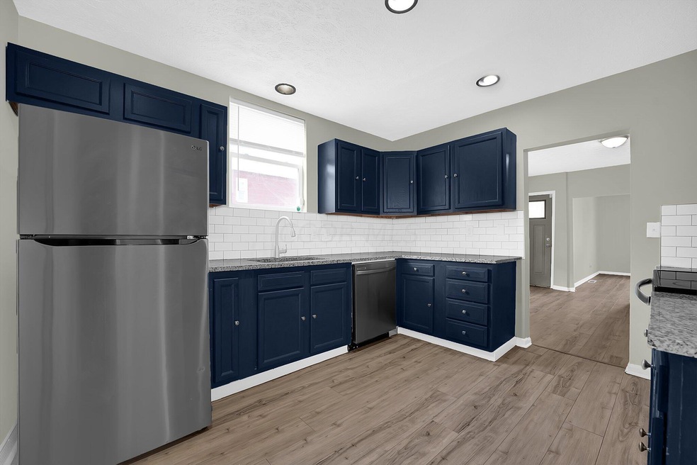 138 N Harris Ave, Columbus, OH 43204 - photo 1