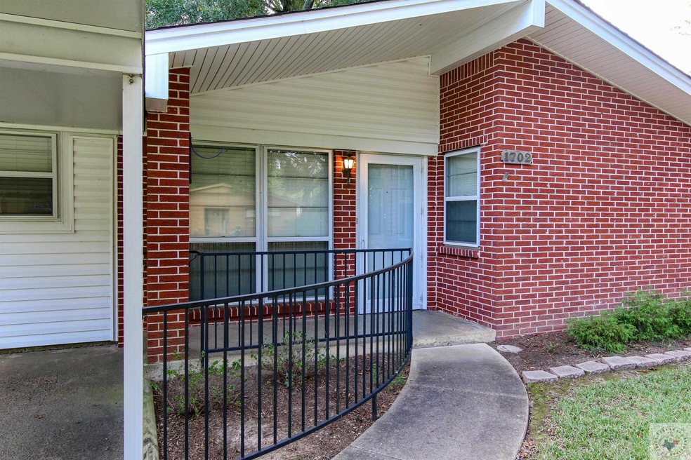 1702 Liddell St, Texarkana, TX 75501 - photo 1