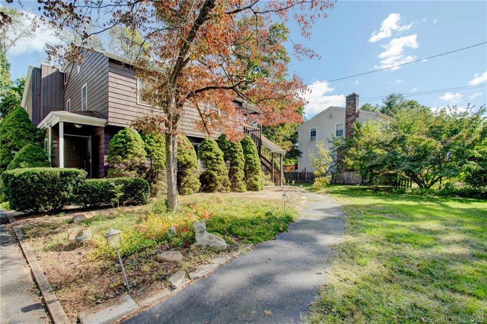 10 Sequassen Rd, Farmington, CT 06032 - photo 1