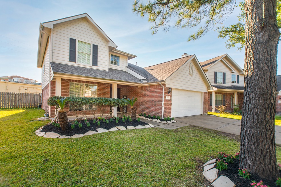 7027 Piney Meadow Ct, Houston, TX 77041 - photo 1