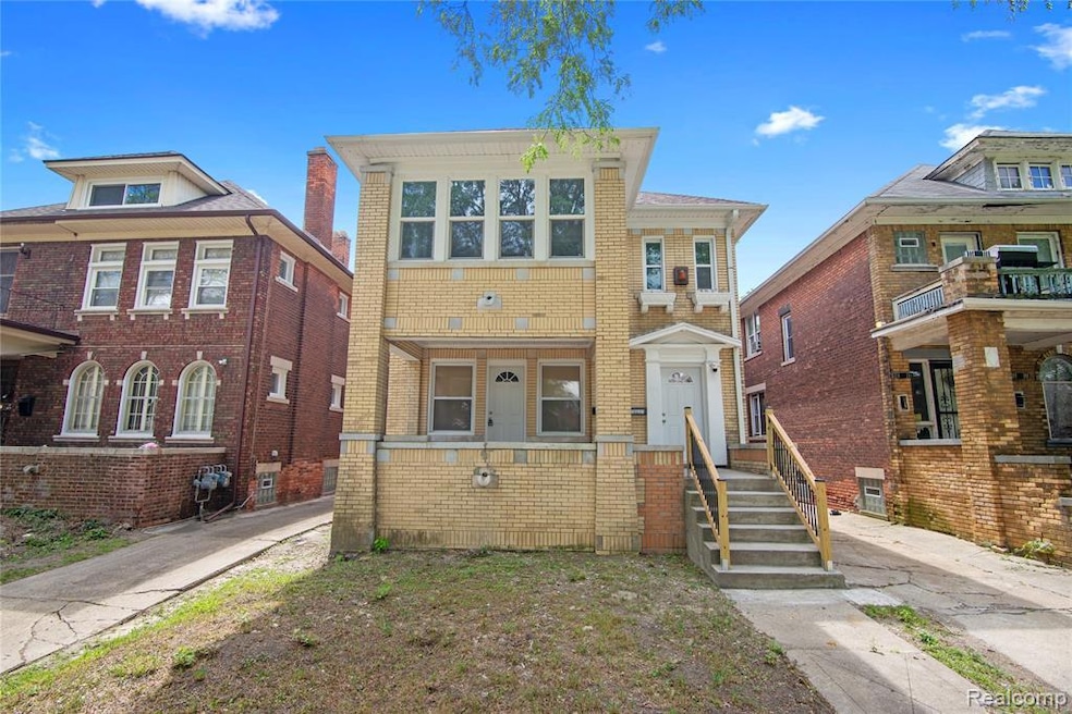 For Sale $350,000 • Co-Listing Agent