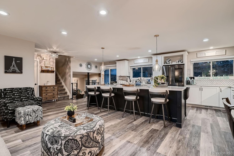 For Sale $714,900 • Co-Listing Agent