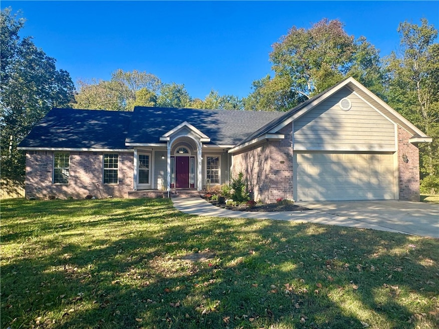 Pending $350,000 • Co-Listing Agent