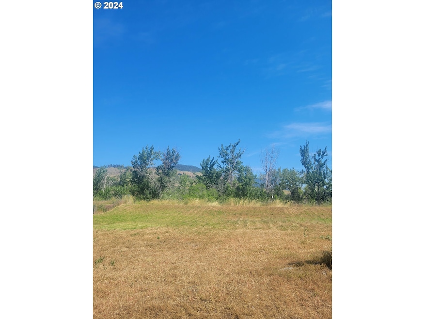 15275 N Union St, La Grande, OR 97850 - photo 1