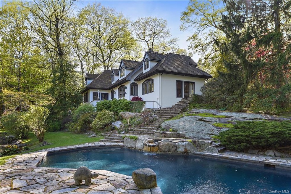 80 Eastwoods Rd, Pound Ridge, NY 10576 - photo 1