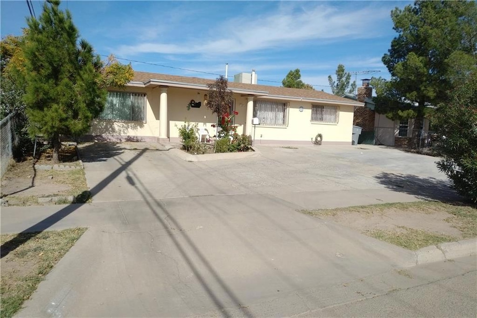 303 Kelvin Ave, El Paso, TX 79915 - photo 1