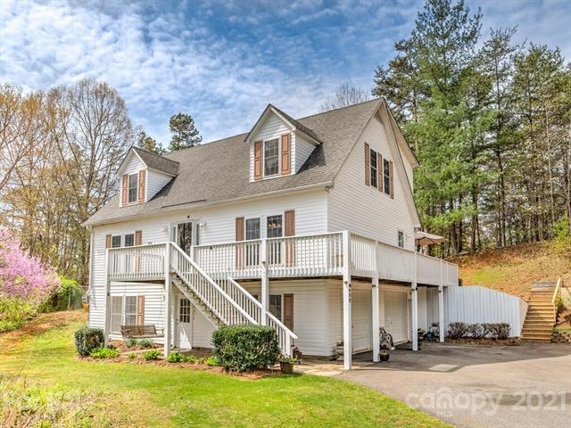 402 Day Lily Dr unit 35, Leicester, NC 28748 - photo 1