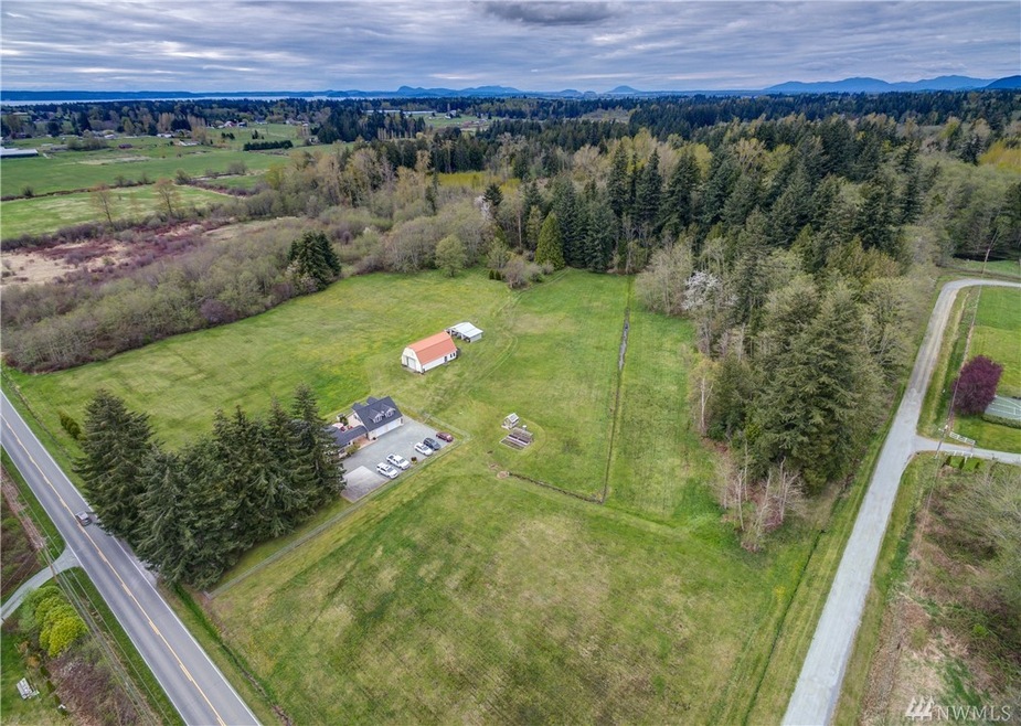 5631 300th St NW, Stanwood, WA 98292 - photo 1